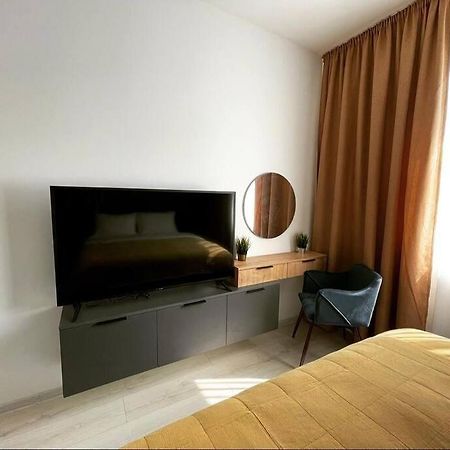 Minimalist Studio Apartment Brašov Exteriér fotografie